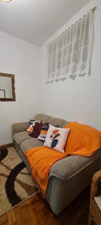 Apartamento aconchegante em condomínio encantador. Lambari  Exterior foto